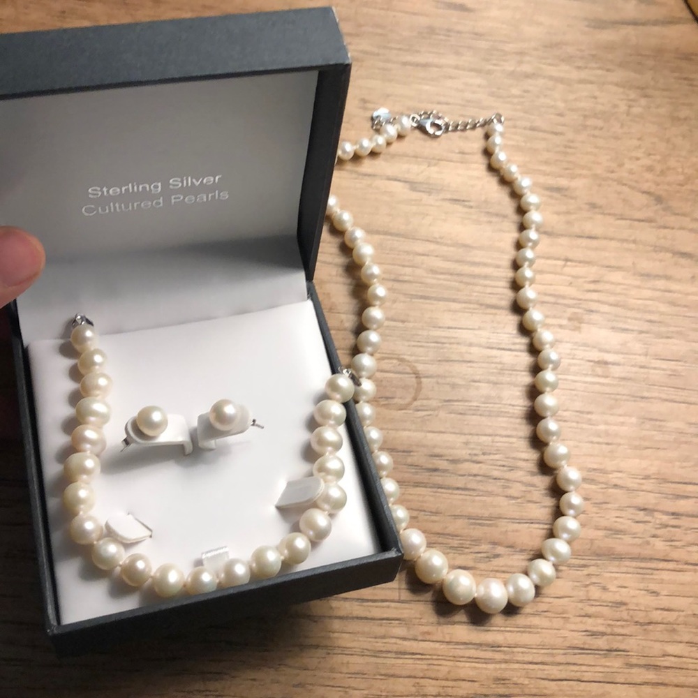 New, Never Worn Sterling Silver Cultured Pearls